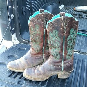 Like new justin boots
